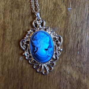 Vintage inspired cameo necklace